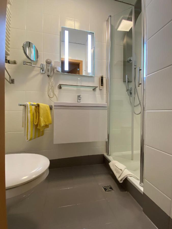 Landhotel Grabinger Schwandorf Bagian luar foto