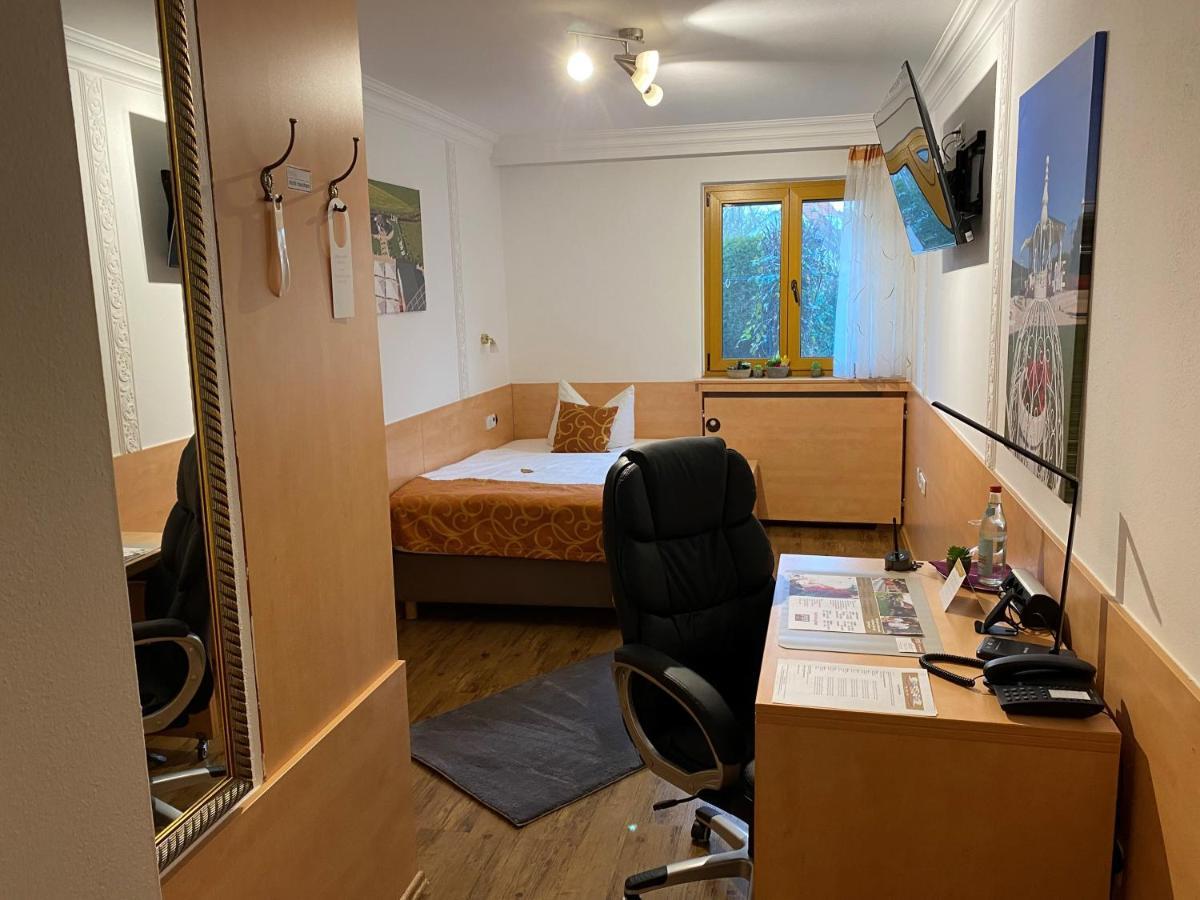 Landhotel Grabinger Schwandorf Bagian luar foto