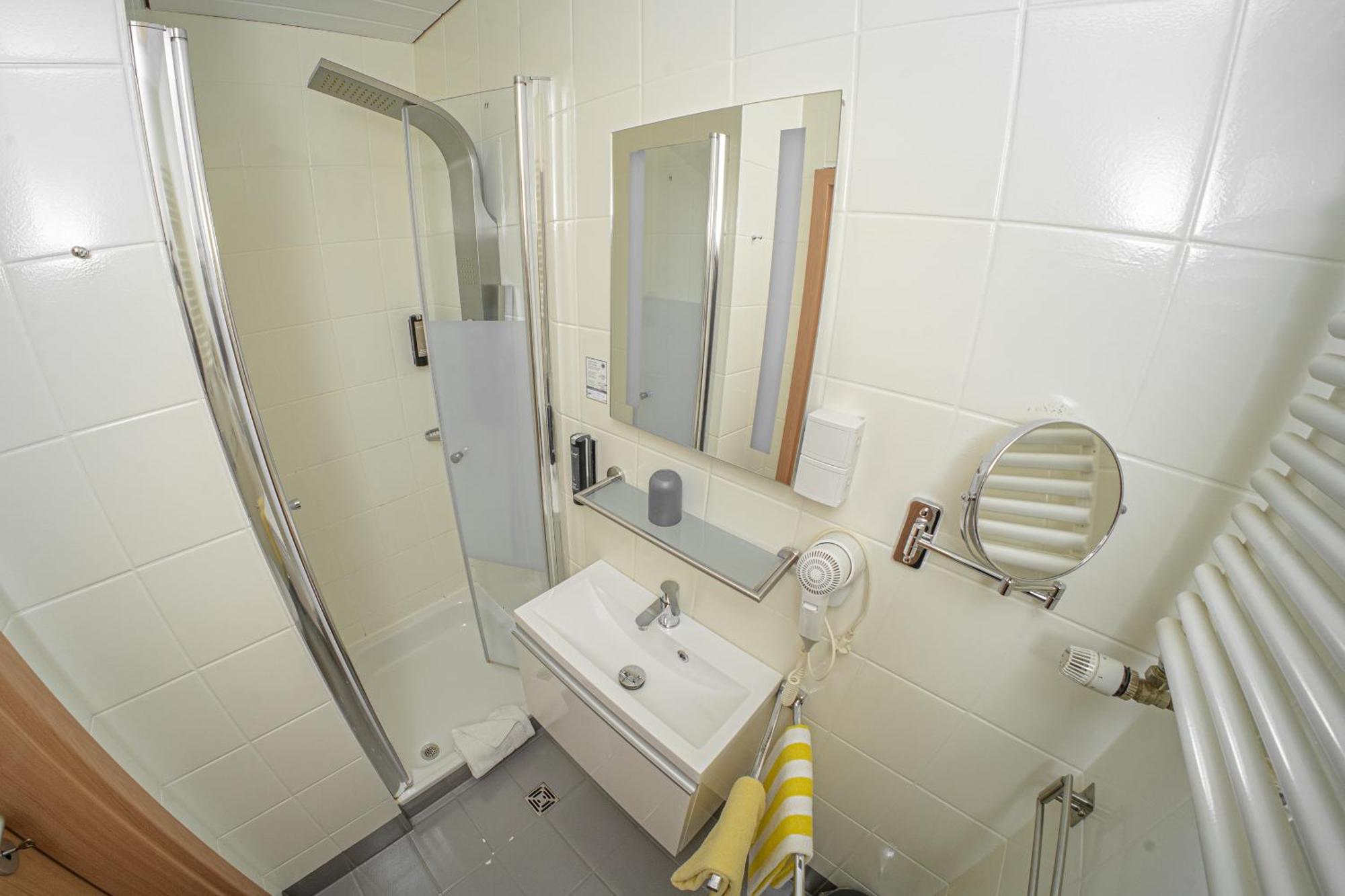 Landhotel Grabinger Schwandorf Bagian luar foto
