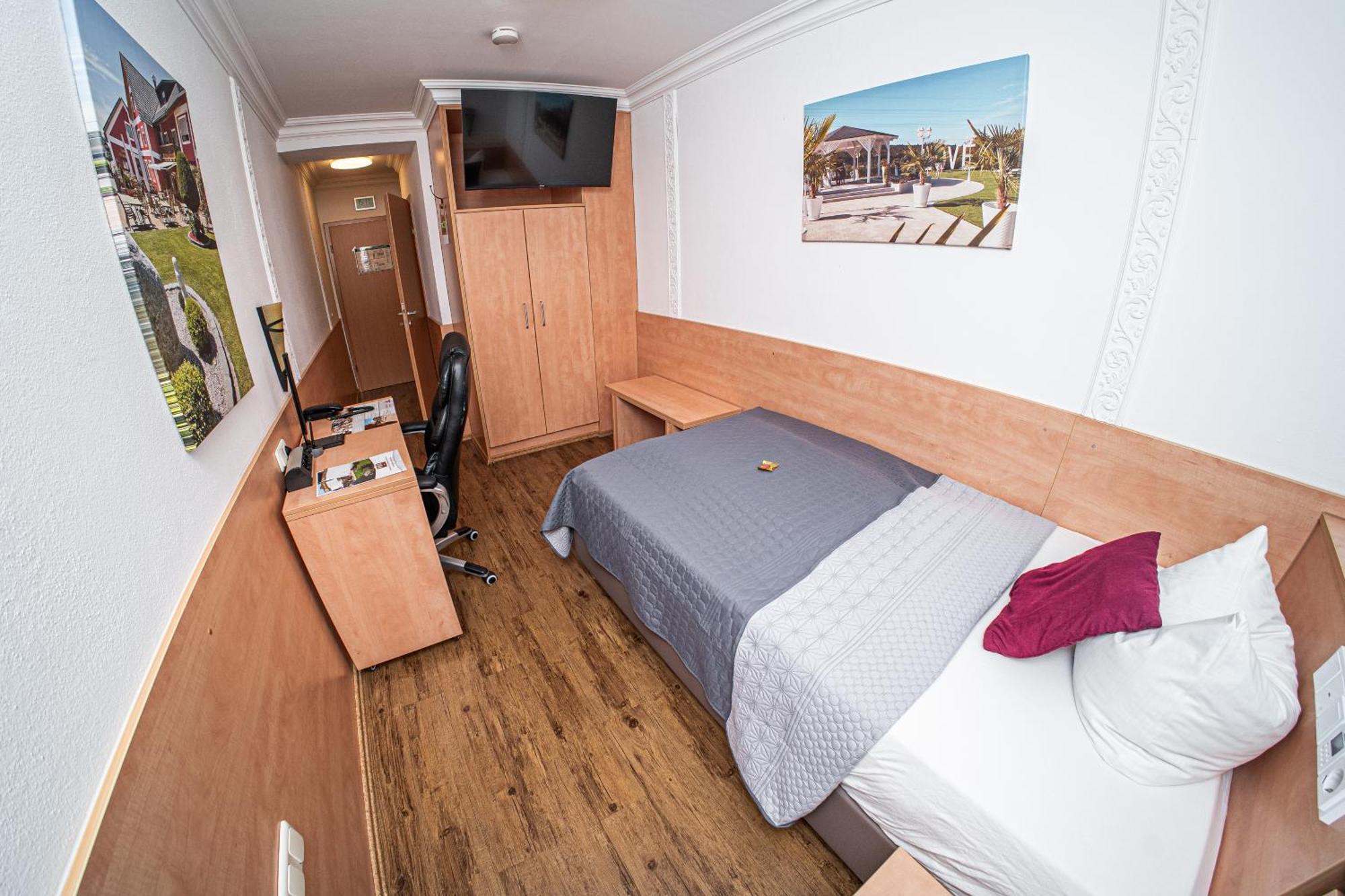 Landhotel Grabinger Schwandorf Bagian luar foto