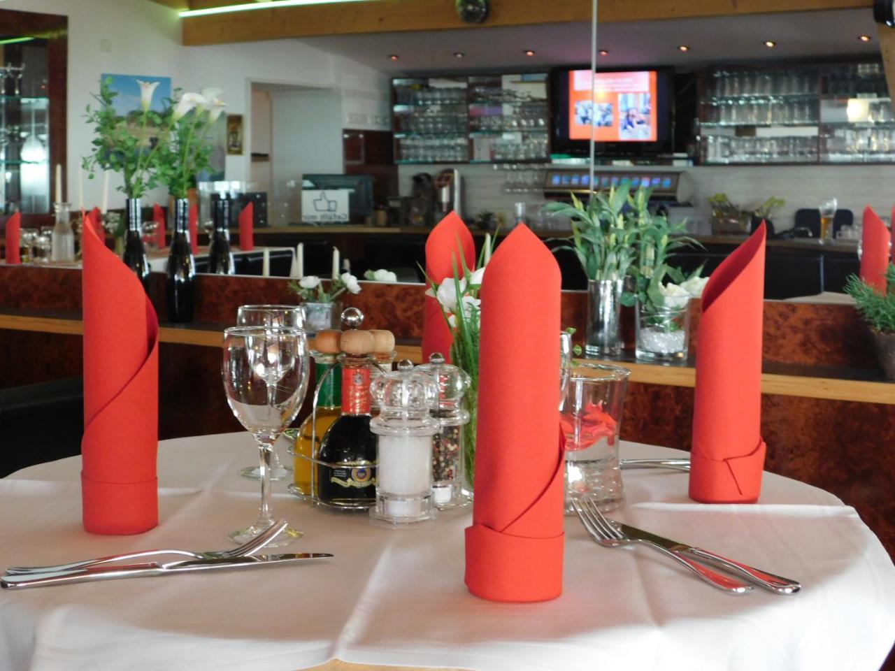 Landhotel Grabinger Schwandorf Bagian luar foto