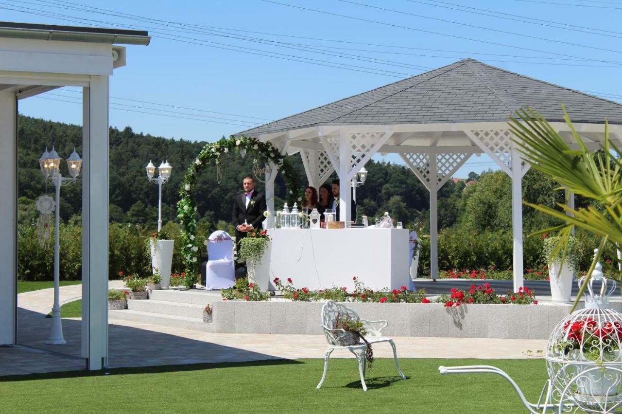 Landhotel Grabinger Schwandorf Bagian luar foto
